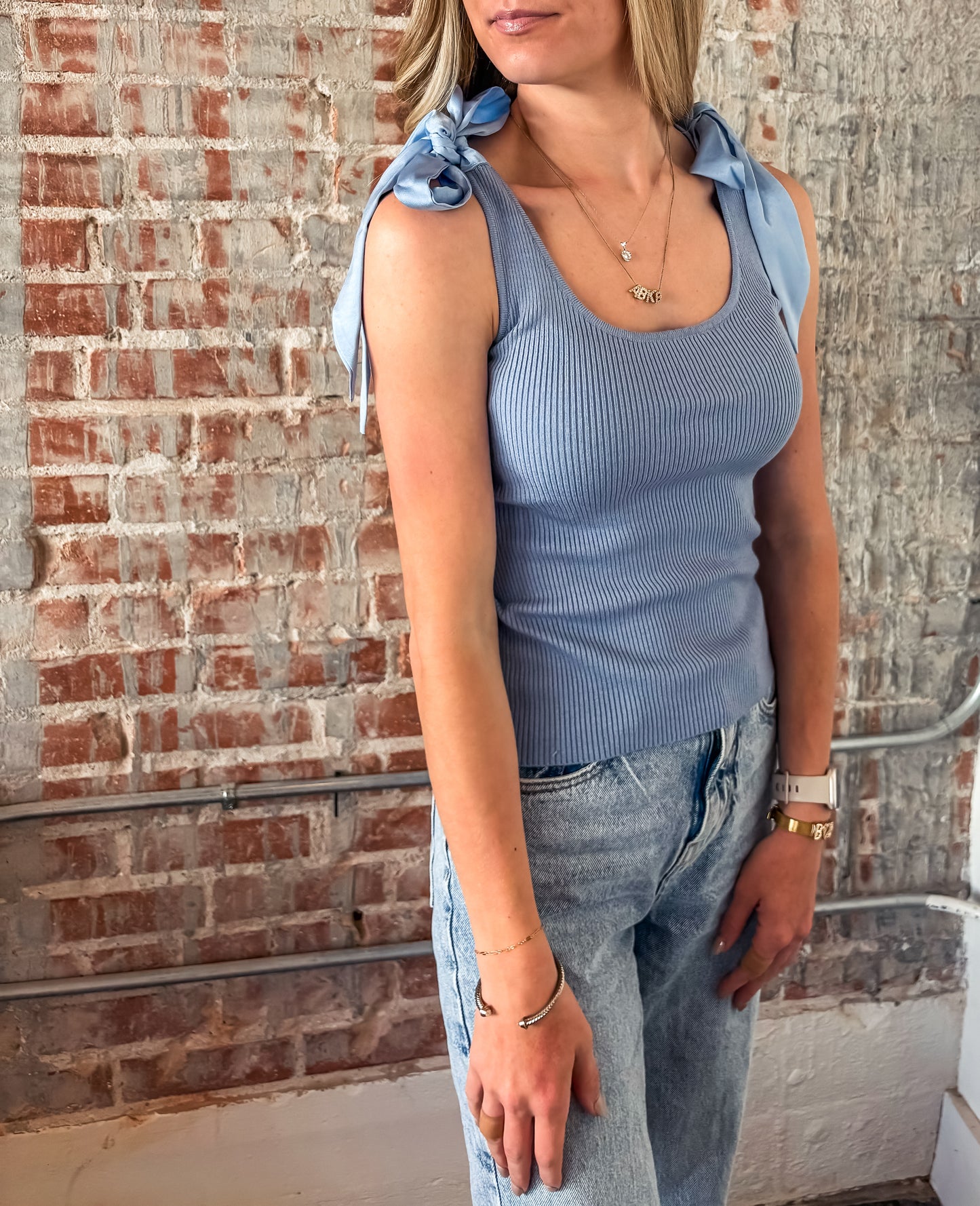 Spring tie tank